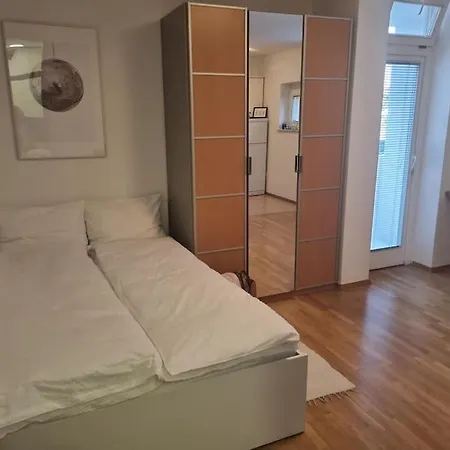 Appartement Little Cozy Apt Close To Centre